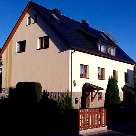 Ferienhaus Guenther アウエ エクステリア 写真