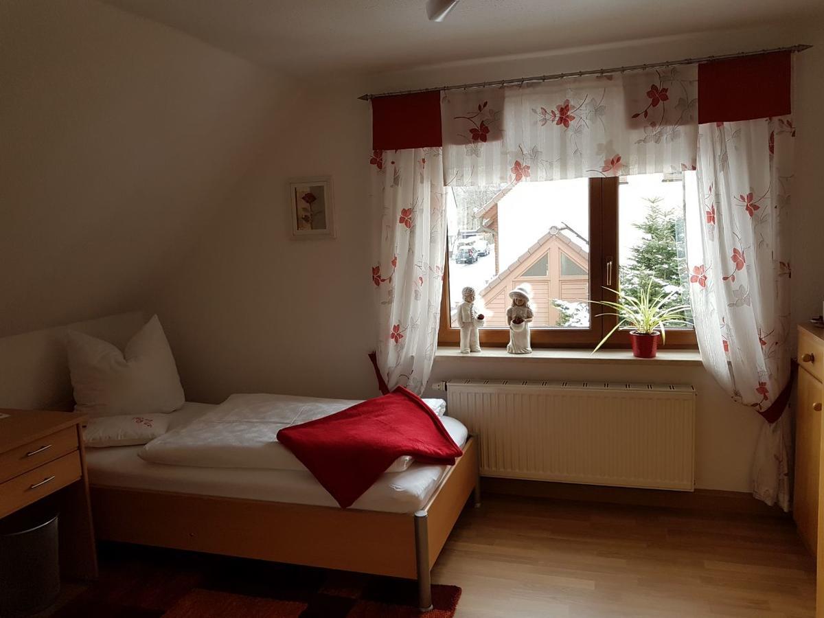 Ferienhaus Guenther アウエ エクステリア 写真
