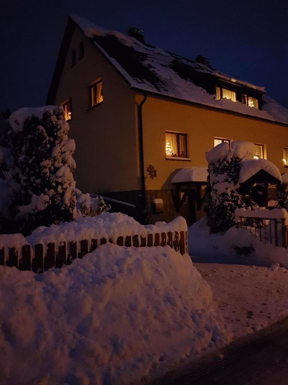 Ferienhaus Guenther アウエ エクステリア 写真